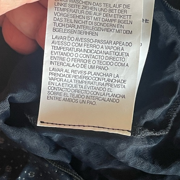 Vintage Armani Elegant Black Sleeveless Top - Picture 9 of 13